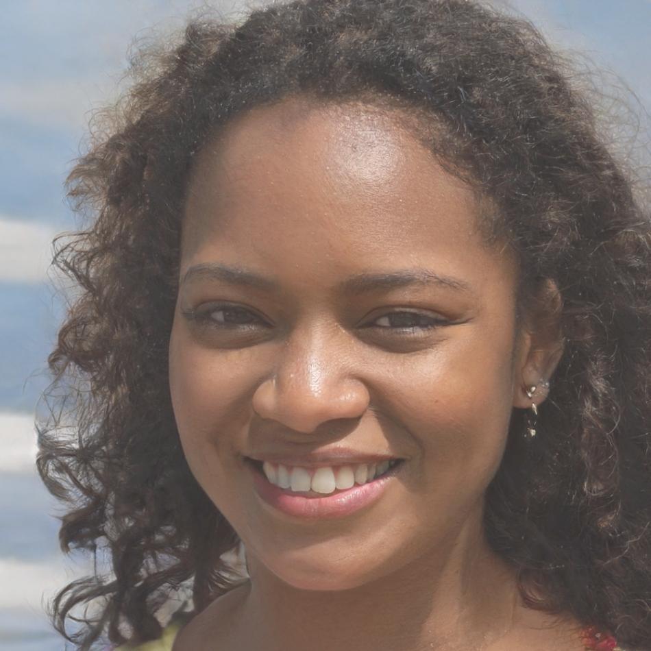 Sarah Martinez, Senior Algorithm Designer